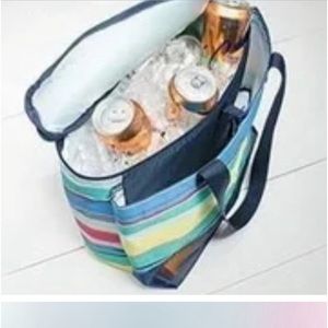 Sand N’ Shore Thermal Tote Patio Pop (BRAND NEW) thirty-one